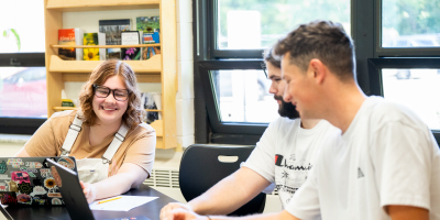 students work together in class