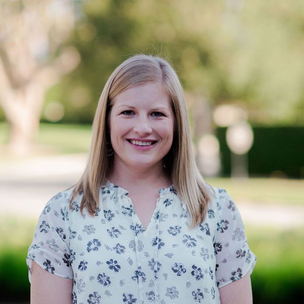 Diana Vetter Moore Headshot