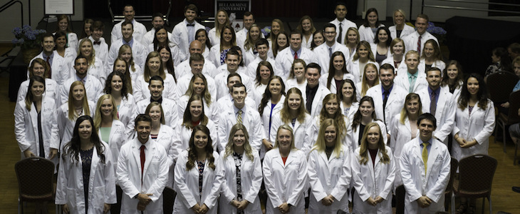 /_migrated-binaries/sf-images/default-source/news/physicaltherapy-classof2021.jpg?sfvrsn=54dc6980_4