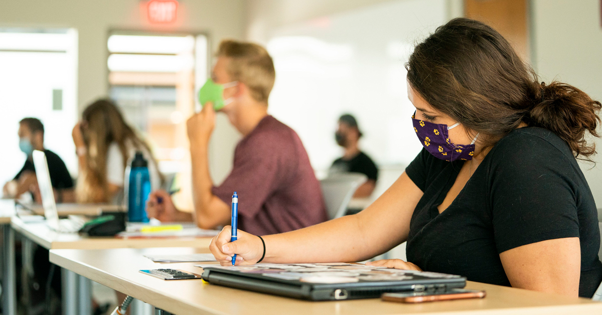 /_migrated-binaries/sf-images/default-source/news/student-in-class-masks.jpg?sfvrsn=12467f80_3